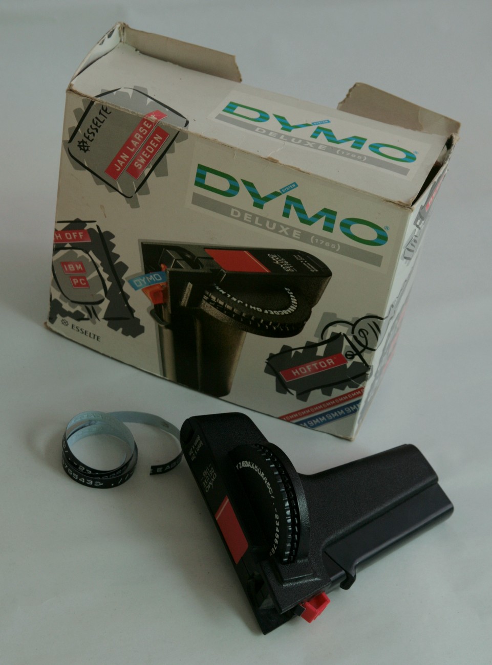 Vintage Dymo Deluxe 1765 9mm Label Maker Gun / Embosser + tapes 1980s