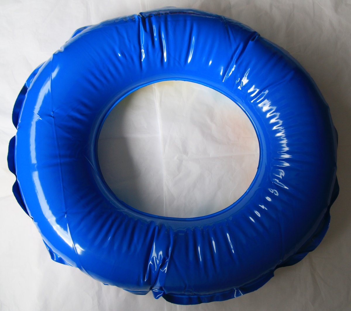 inflatable swimming ring